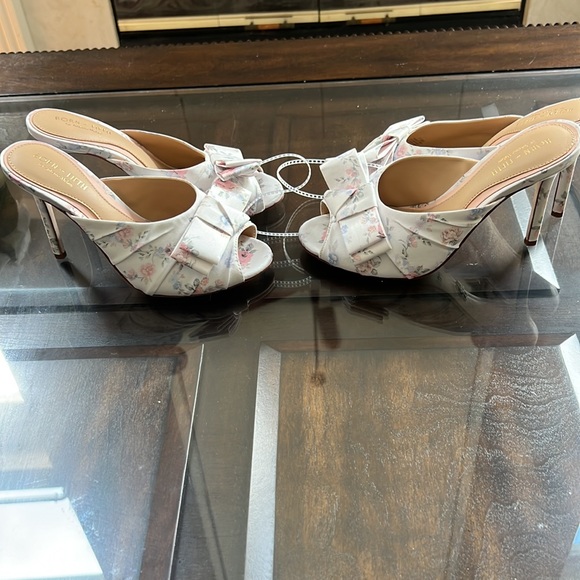 Antonio Melani x Born on Fifth Arden Floral Bow Family Matching Dress Sandals - Picture 4 of 16
